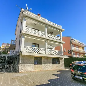 Eni Apartman Selce