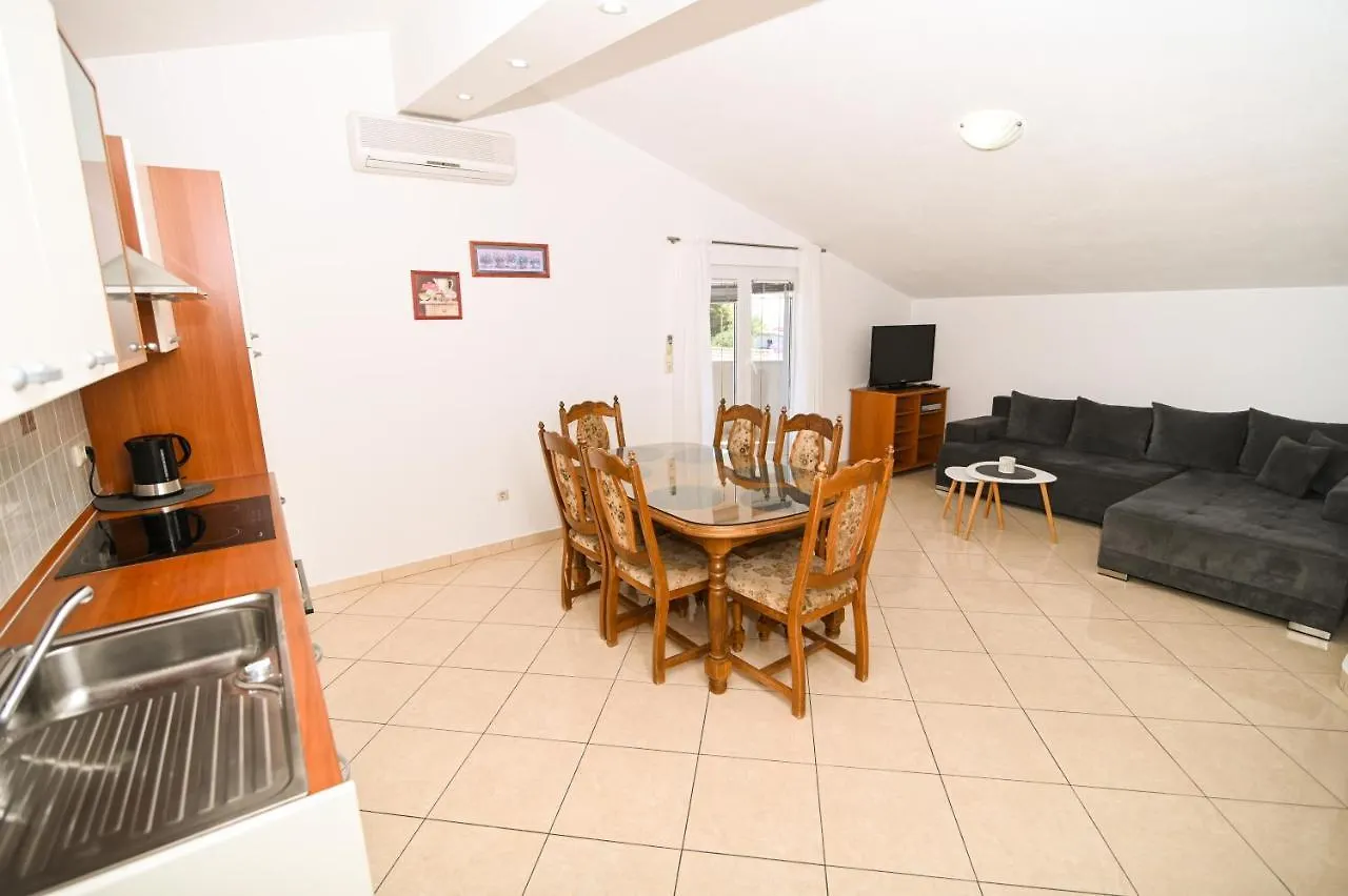Apartmani Adria Trogir Horvátország